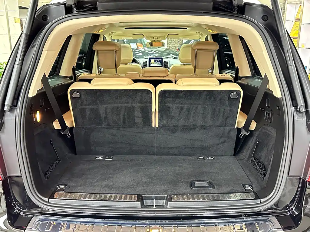 Mercedes-Benz GLS 2018 — фото 8