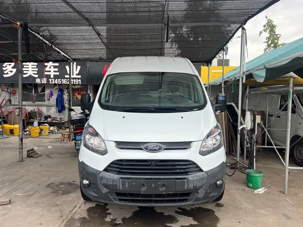 Ford Transit 2019 — фото 1