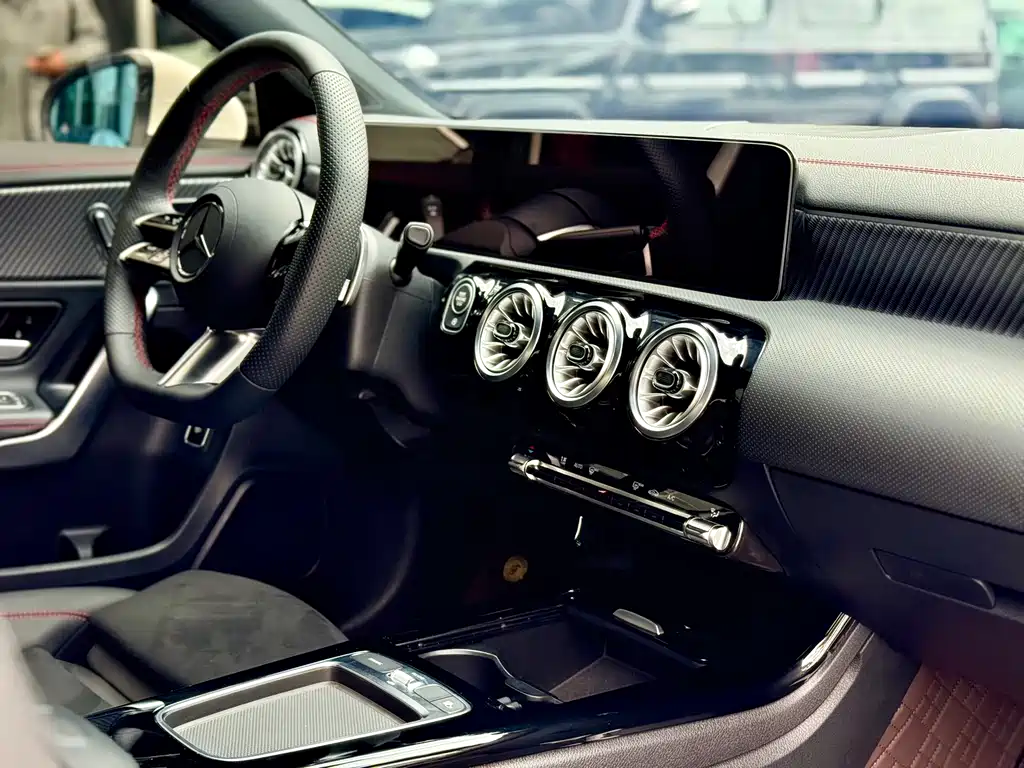Mercedes-Benz A-Class 2025 — фото 29