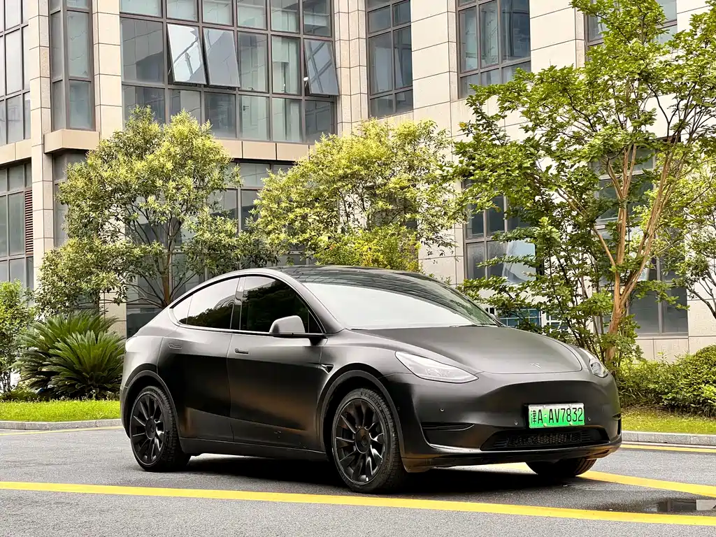 Tesla Model Y 2022 — фото 3