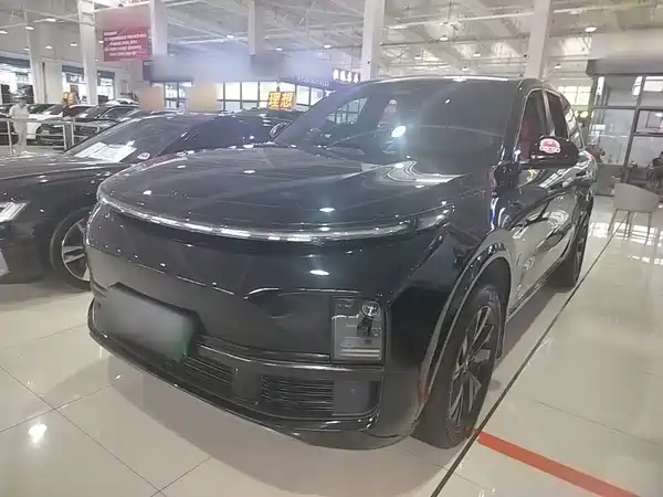Li Auto L8 2024