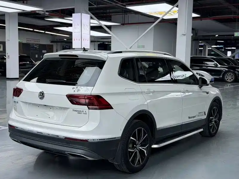 Volkswagen Tiguan L 2019 — фото 10