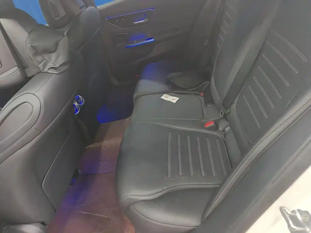 Mercedes-Benz C-Class 2022 — фото 17