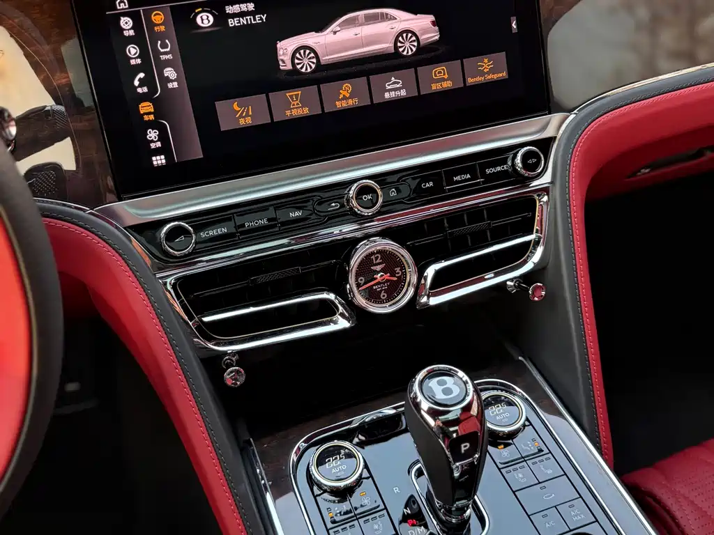 Bentley Flying Spur PHEV 2023 — фото 10