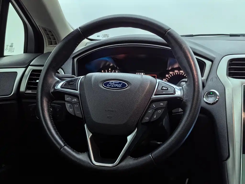 Ford Mondeo 2020 — фото 20