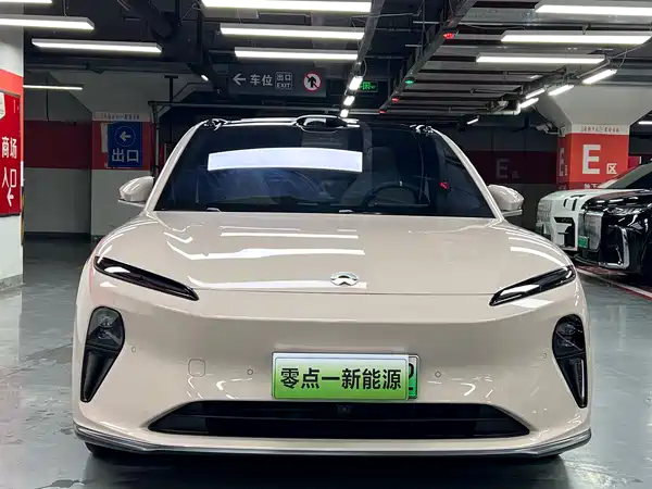 NIO ET5 2025