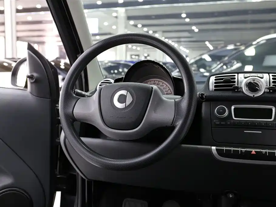 smart Fortwo 2012 — фото 9
