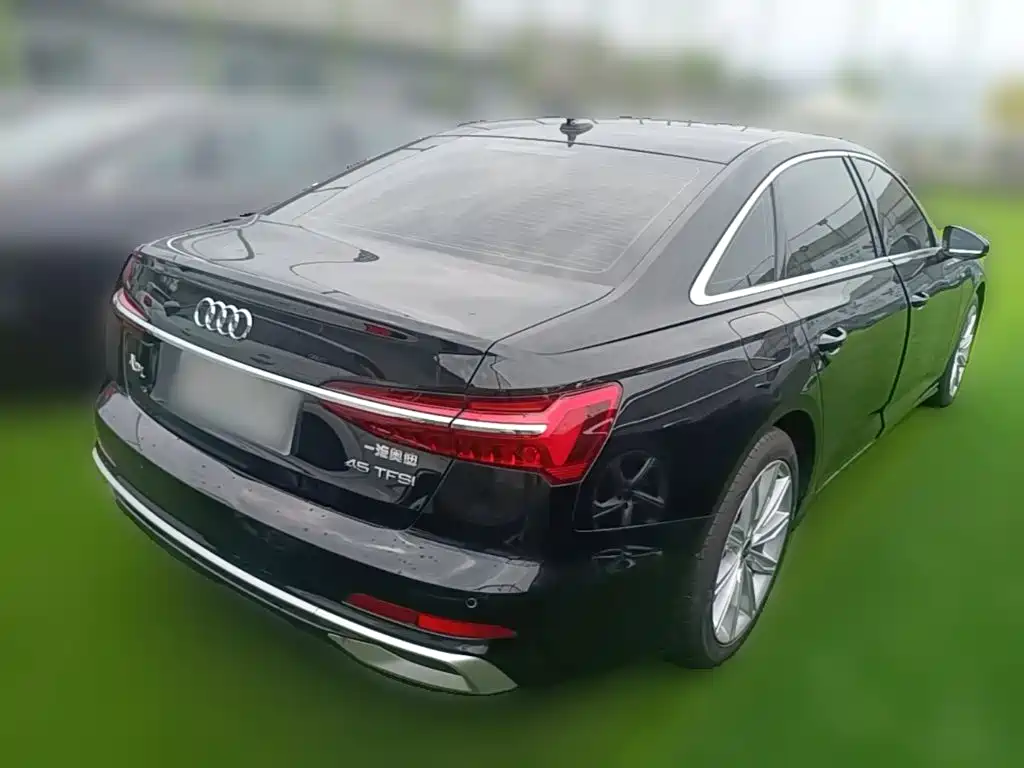 Audi A6L 2024 — фото 12