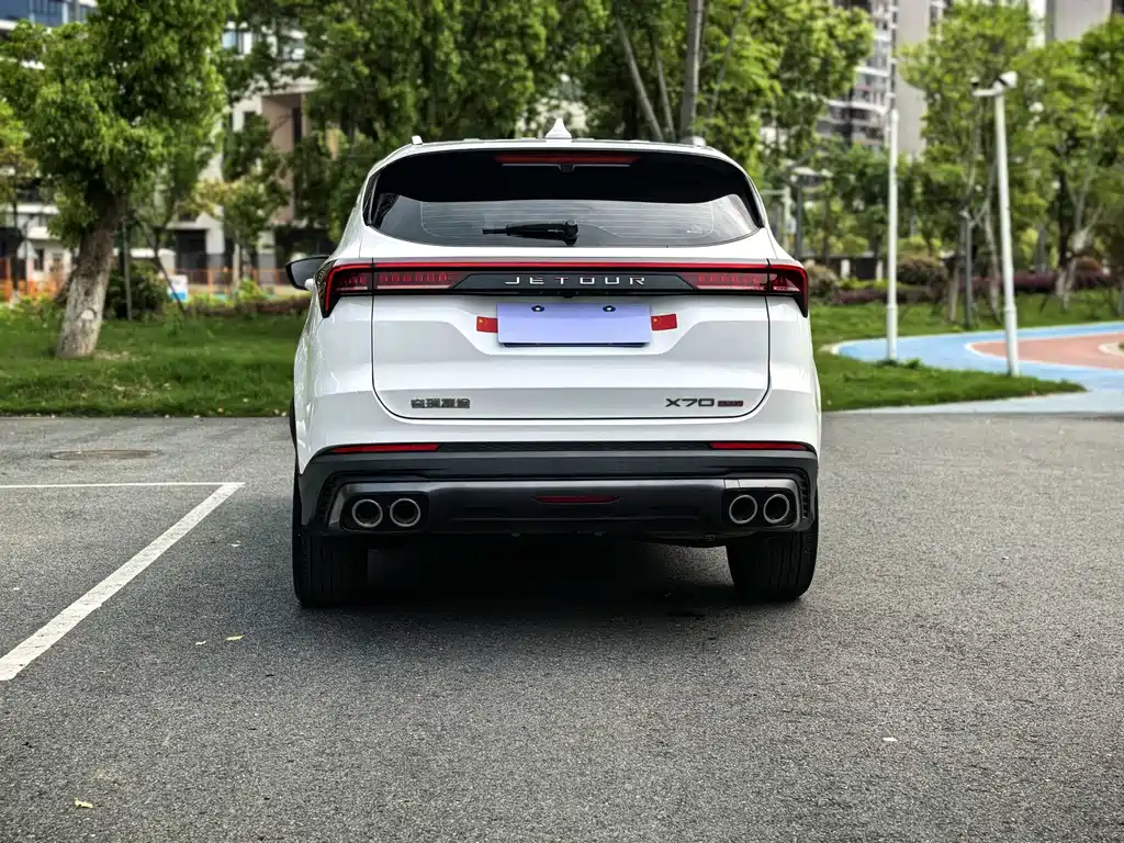 Jetour X70 PLUS 2023 — фото 10
