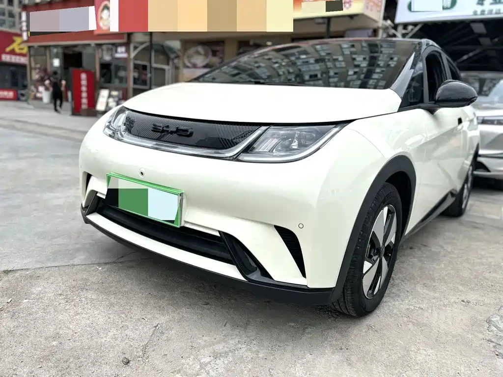 BYD Dolphin 2023