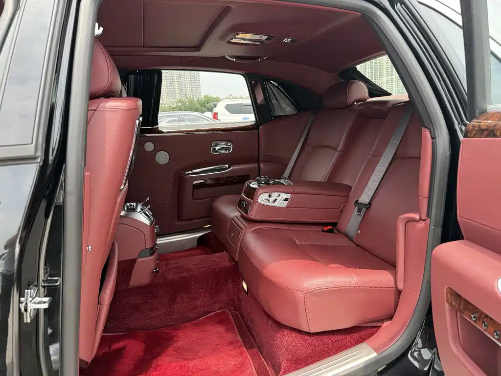 Rolls-Royce Ghost 2014
