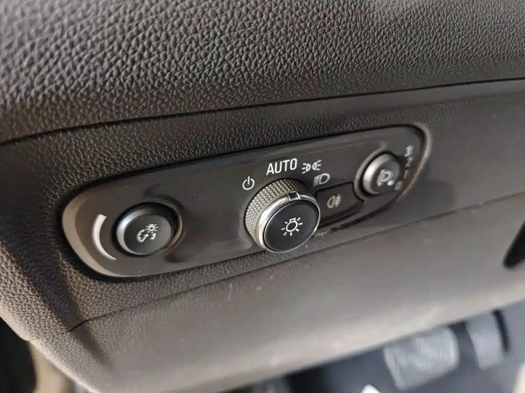 Buick Envision Plus 2022 — фото 9