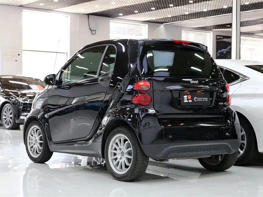 smart Fortwo 2012 — фото 17