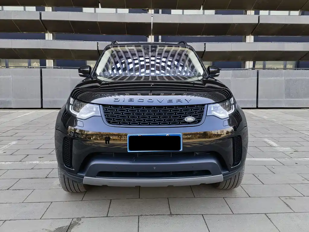 Land Rover Discovery 2018 — фото 2