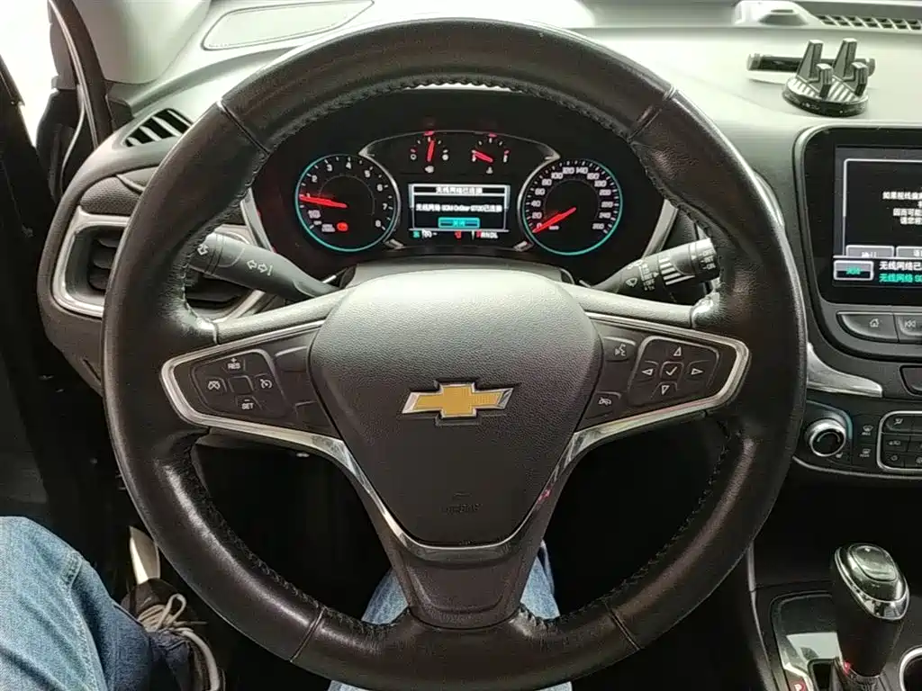 Chevrolet Equinox 2018 — фото 11