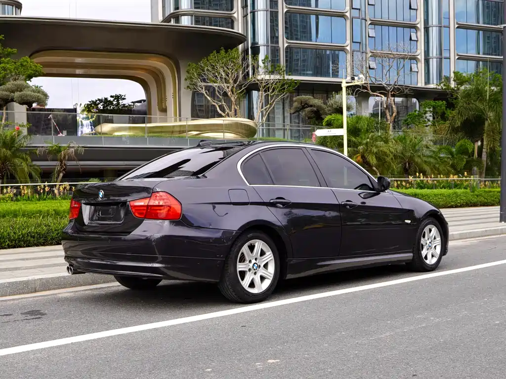 BMW 3 Series 2012 — фото 12