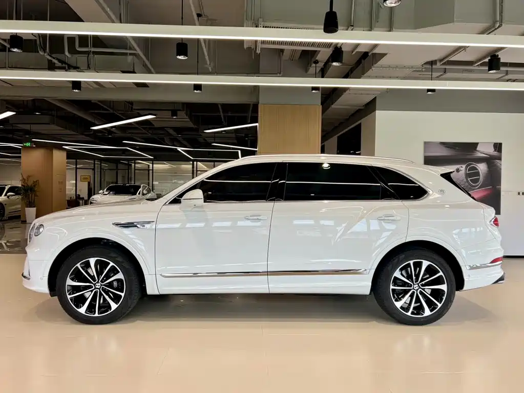 Bentley Bentayga 2025
