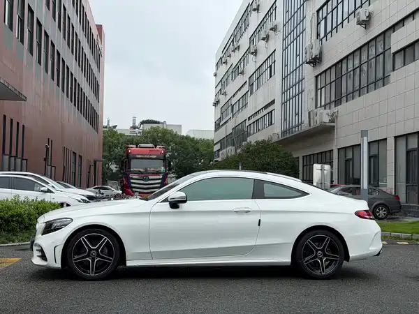 Mercedes-Benz C-Class 2019