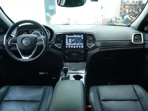 Jeep Grand Cherokee 2020