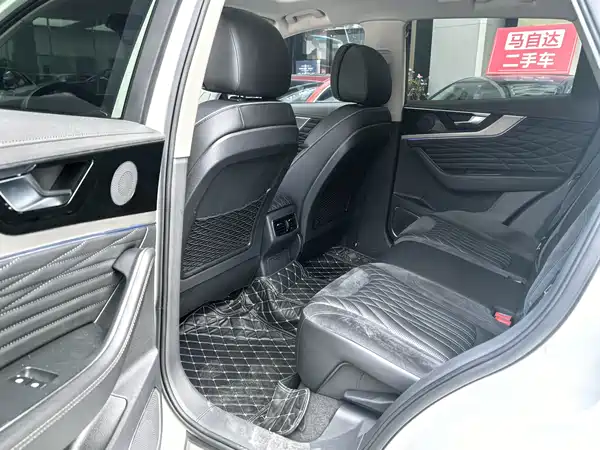 Hongqi HS5 2022