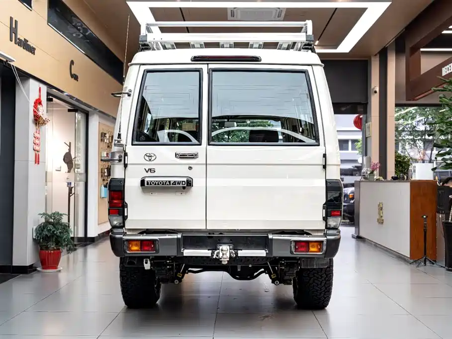 Toyota Land Cruiser 2025 — фото 5