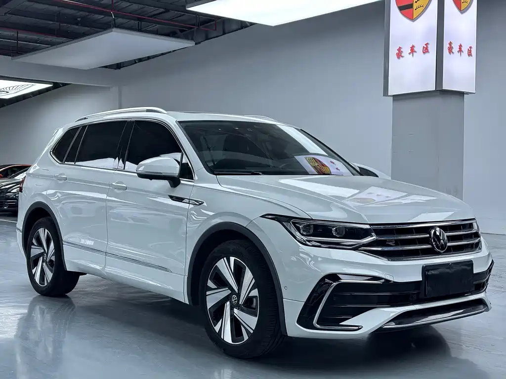 Volkswagen Tiguan L 2024