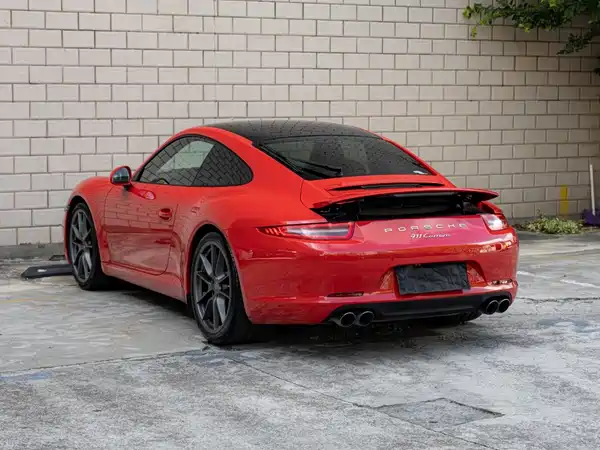Porsche 911 2015
