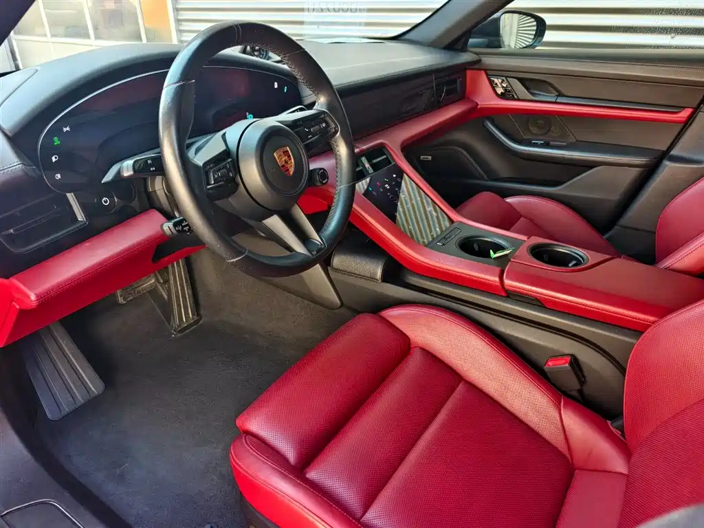 Porsche Taycan 2021 — фото 10