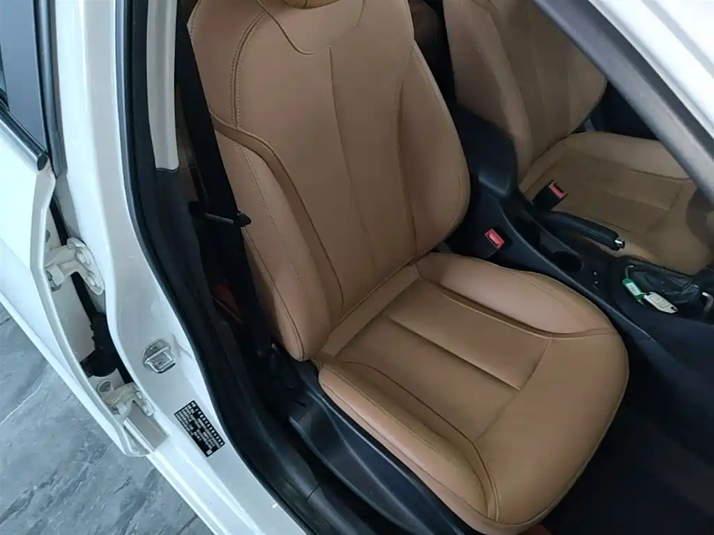 Buick Excelle 2019 — фото 25