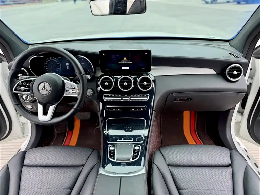 Mercedes-Benz GLC Coupe 2020 — фото 6