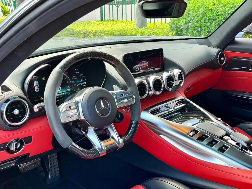 Mercedes-Benz AMG GT 2020 — фото 4