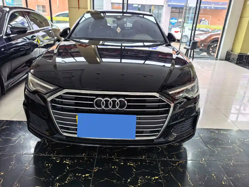 Audi A6L 2022
