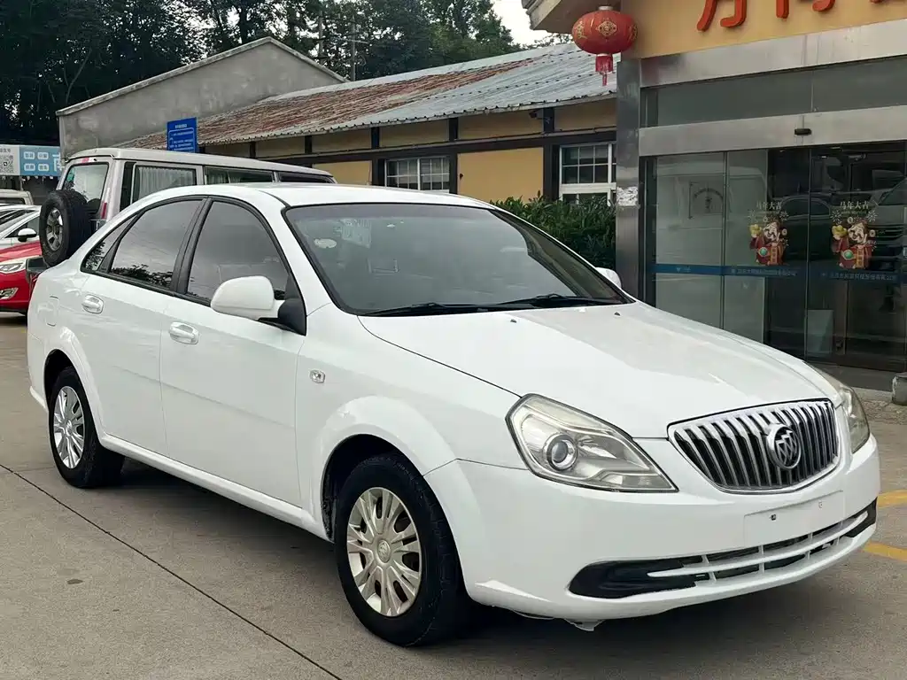 Buick Excelle 2015 — фото 3