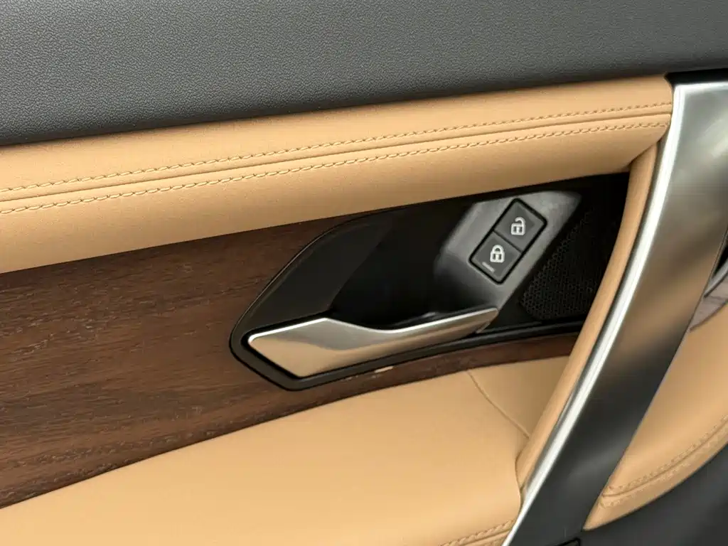 Land Rover Discovery Sport 2024 — фото 14
