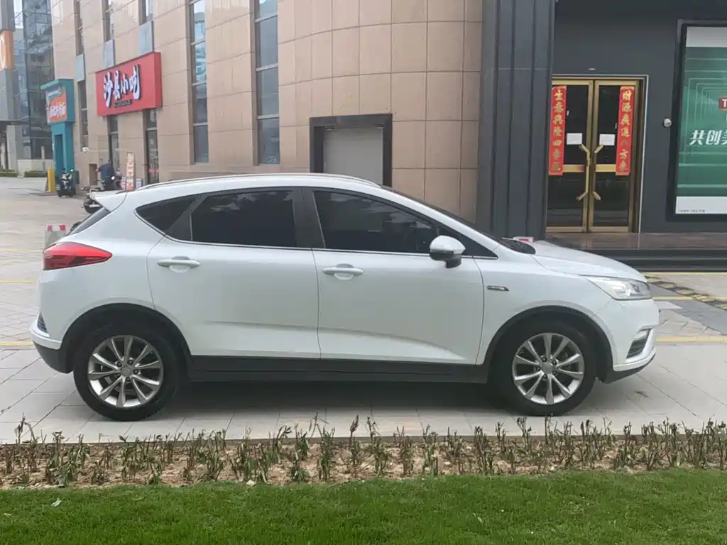 Geely Emgrand GS 2016 — фото 4
