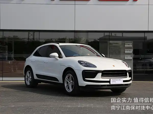 Porsche Macan 2024