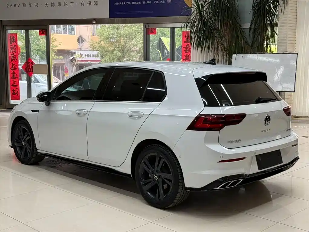 Volkswagen Golf 2022
