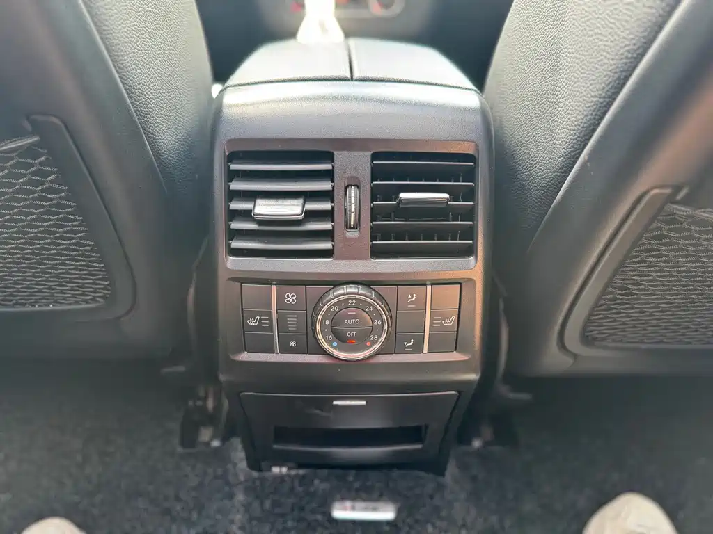Mercedes-Benz GLS 2018 — фото 14