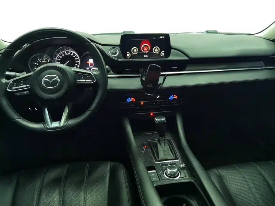 Mazda Atenza 2020 — фото 12