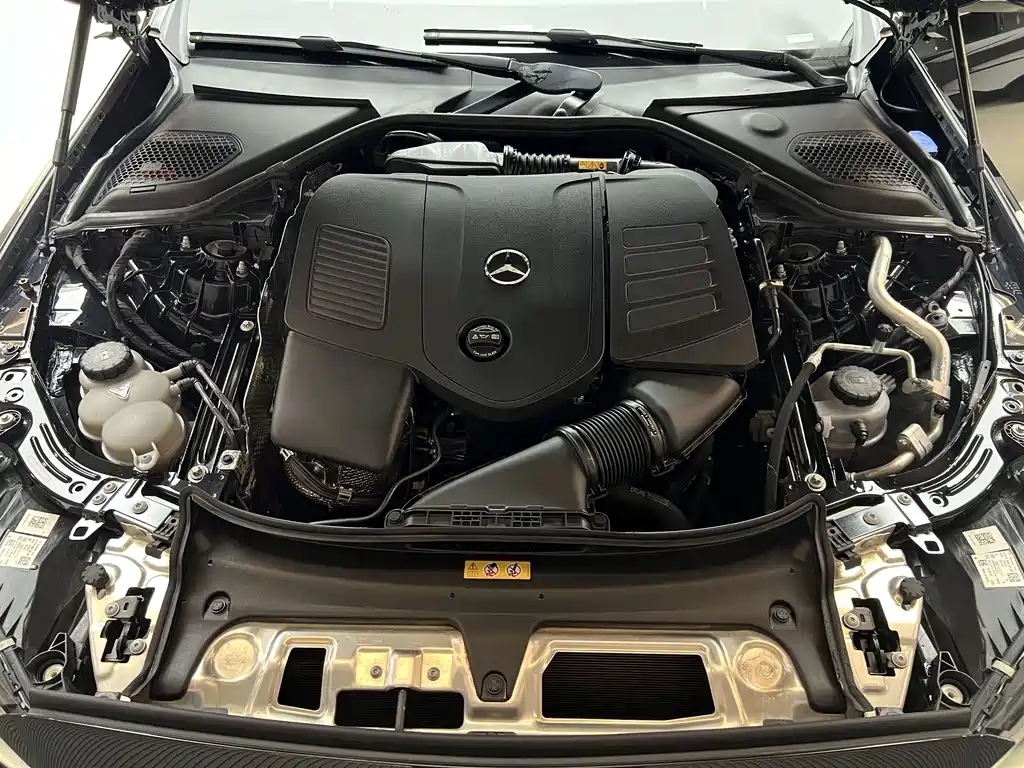 Mercedes-Benz E-Class 2024 — фото 14