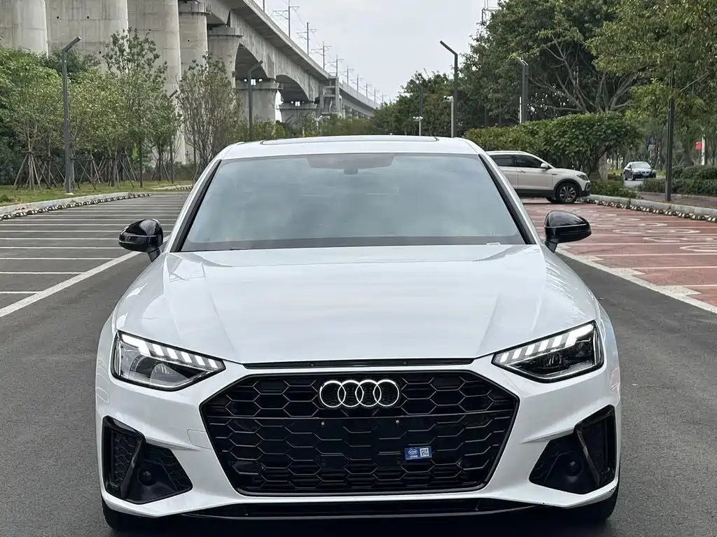 Audi A4L 2025