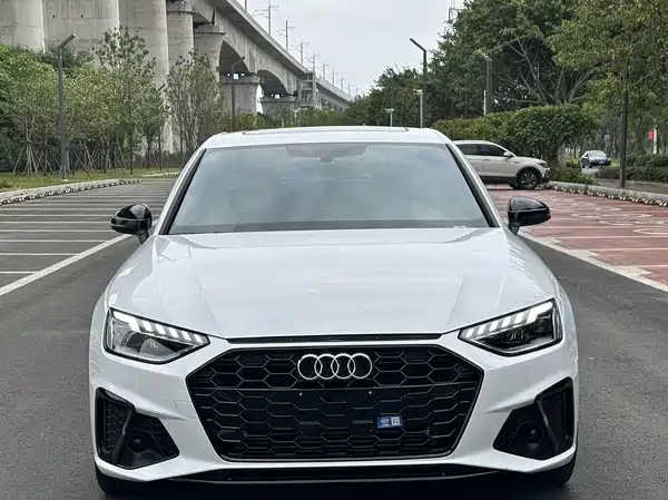 Audi A4L 2025