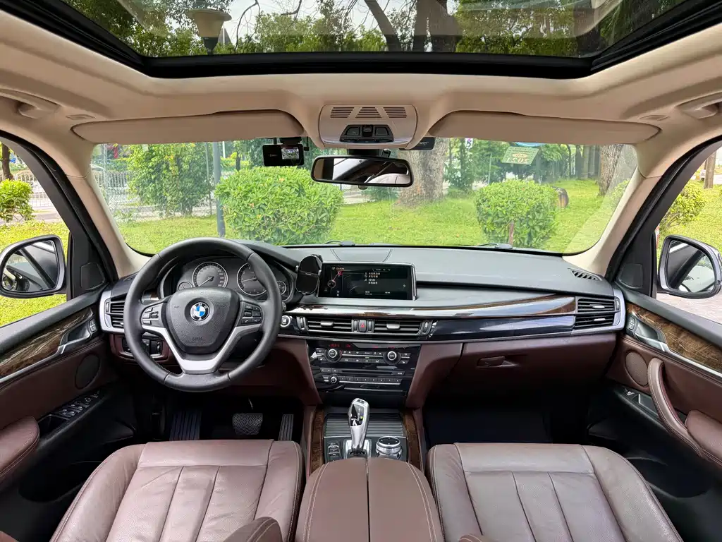 BMW X5 2014 — фото 14