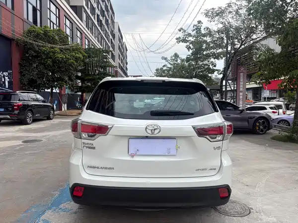 Toyota Highlander 2015