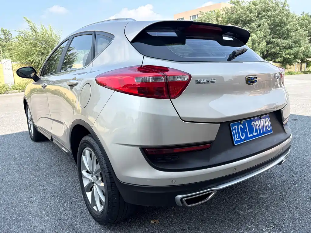 Geely Emgrand GS 2017 — фото 4