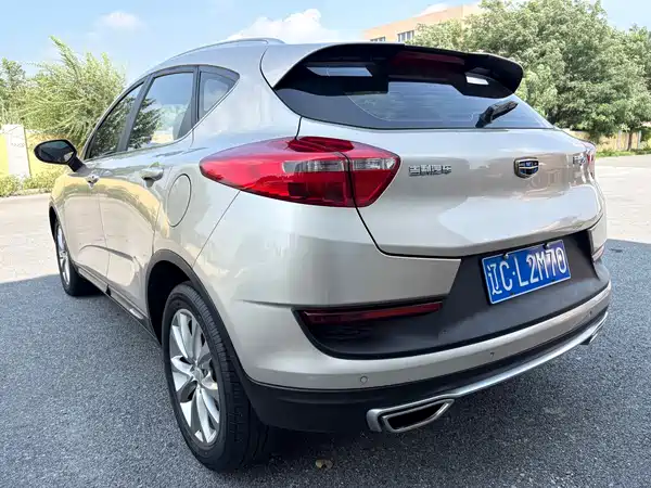 Geely Emgrand GS 2017