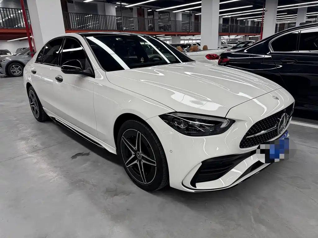 Mercedes-Benz C-Class 2024