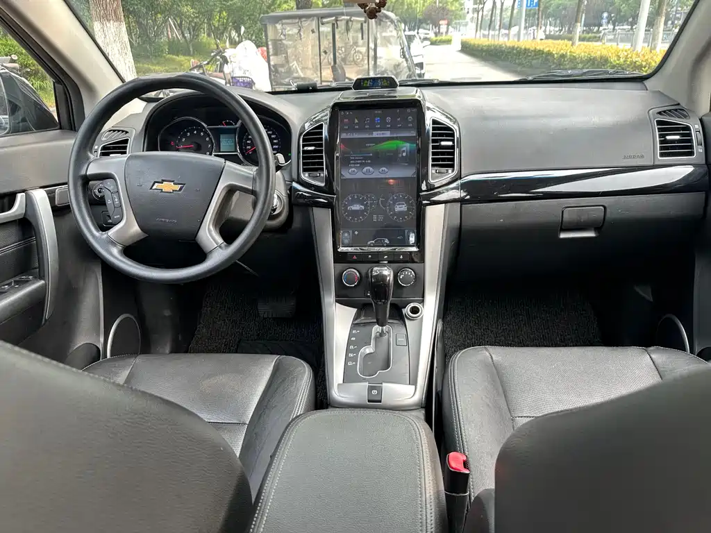 Chevrolet Captiva 2015 — фото 11