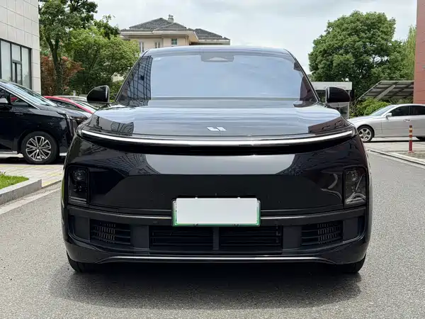 Li Auto L8 2024