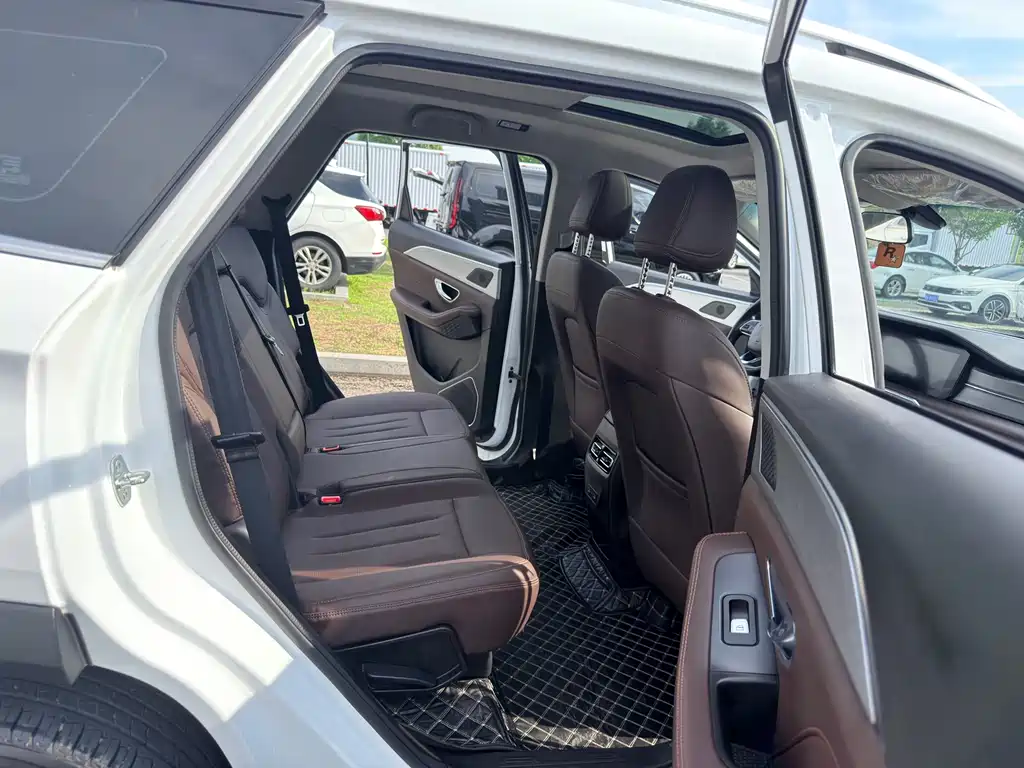 Jetour X90 PLUS 2023 — фото 11